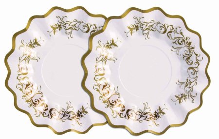 طقم راقي بلمسة ذهبية