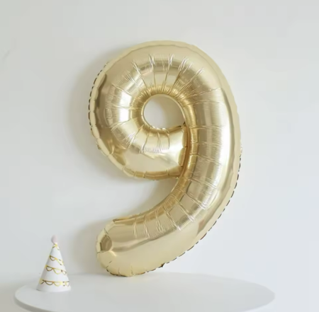 بالون رقم 9 لون فسفوري